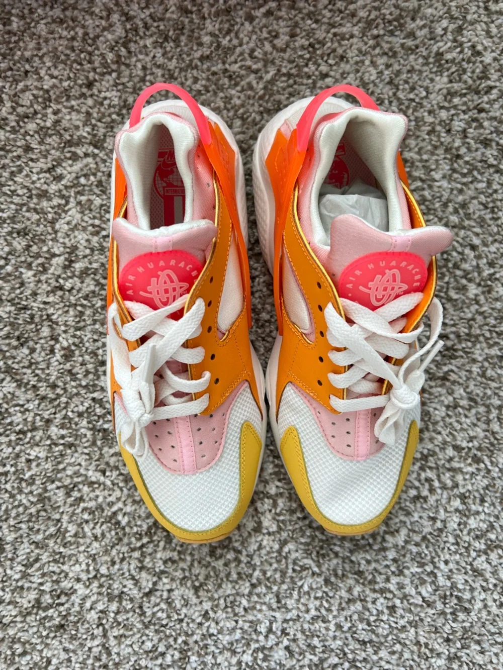 Nike Women’s Huarache Sneakers NEW IN BOX - White, Orange, and Pink - Picture 5 of 8